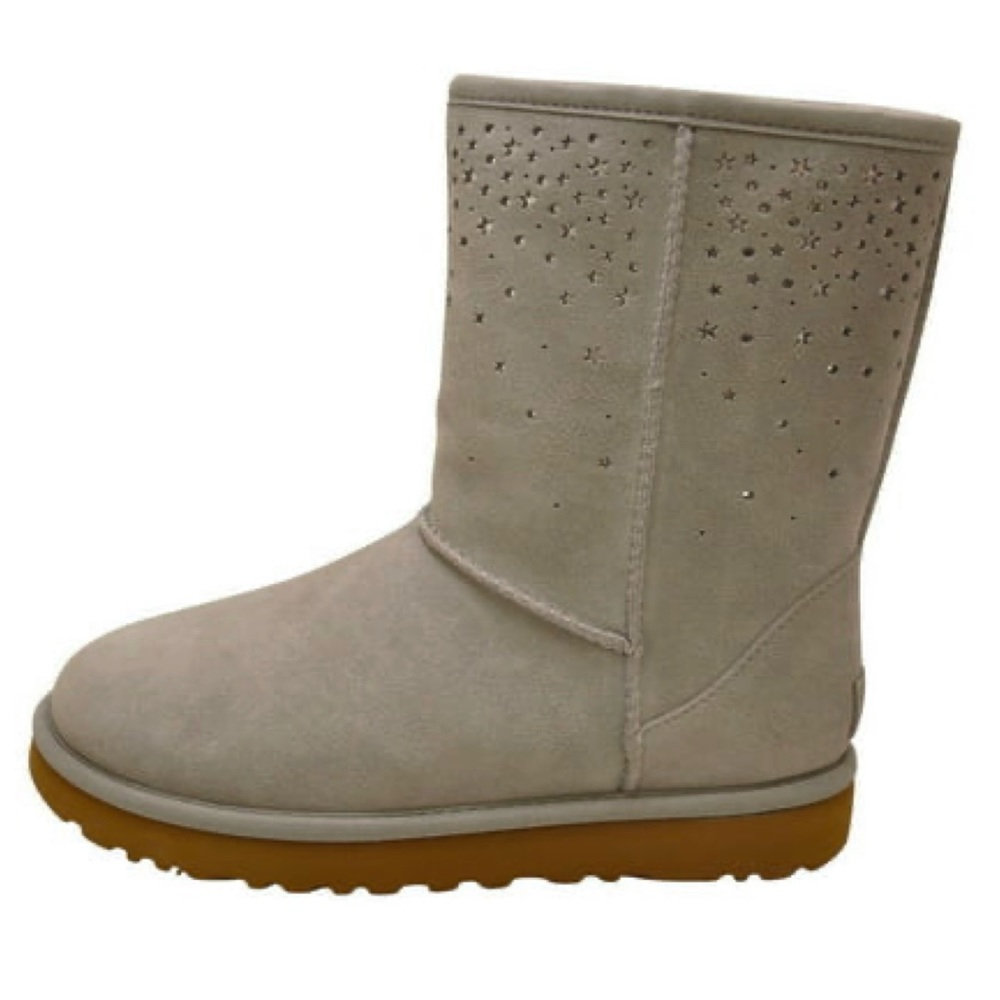 UGG • Seal Gray Gleaming Stargirl Classic Boots - Picture 4 of 10